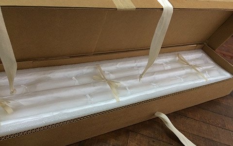 Caja de conservación y de almacenamiento para obra de vidrio